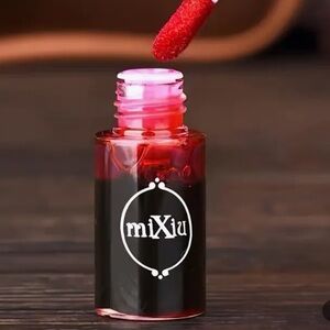 COPY - Quick-Dry Liquid Blusher and Lip Stain